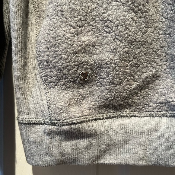 lululemon stand out sherpa half zip - Picture 5 of 5